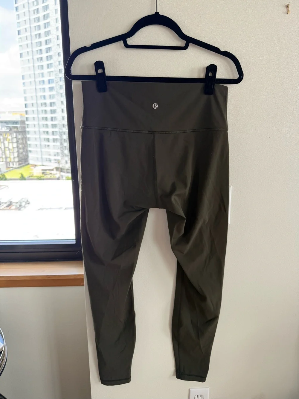 Lululemon High-Rise Sculpting Leggings in Dark Olive